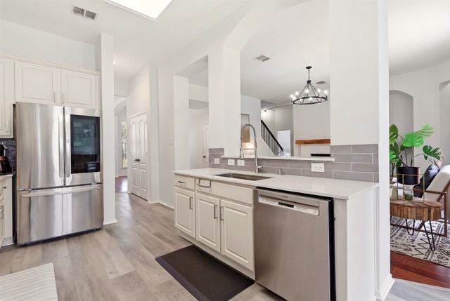 1744 Ivy Lane, Carrollton, TX 75007