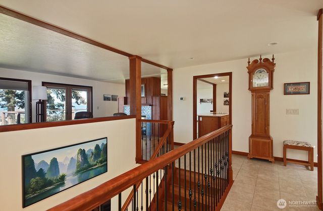260 Rhodena Drive, Coupeville, WA 98239