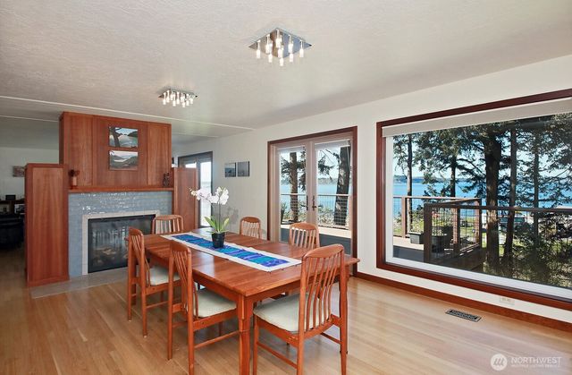 260 Rhodena Drive, Coupeville, WA 98239