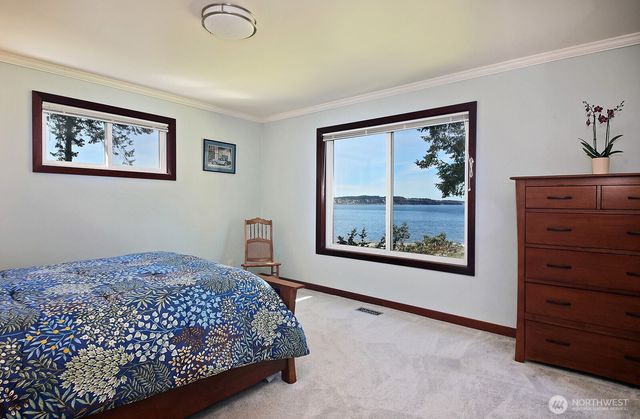 260 Rhodena Drive, Coupeville, WA 98239