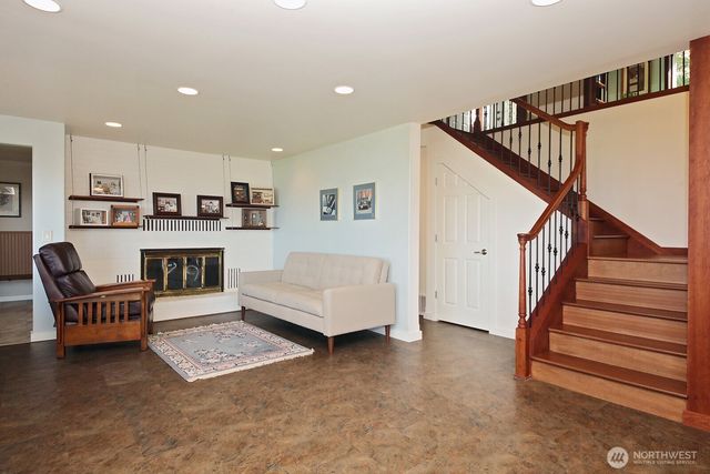 260 Rhodena Drive, Coupeville, WA 98239