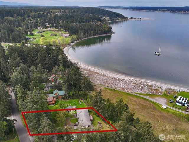 260 Rhodena Drive, Coupeville, WA 98239
