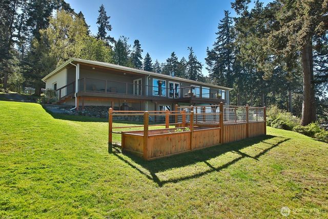 260 Rhodena Drive, Coupeville, WA 98239