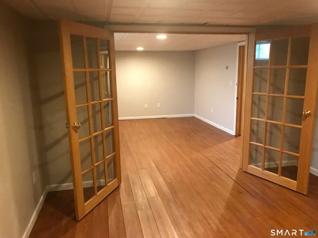 1 Gamma Avenue, Old Lyme, CT 06371