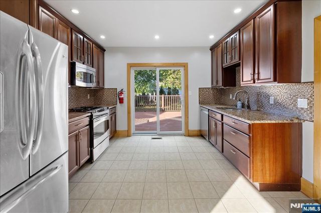 24-09 Rosalie Street, Fair Lawn, NJ 07410