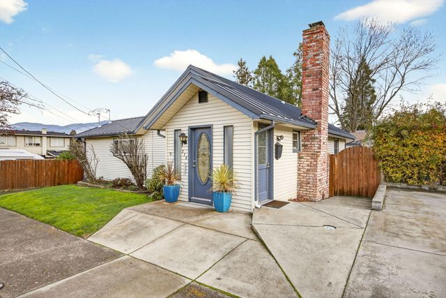 270 Morton Street, Ashland, OR 97520