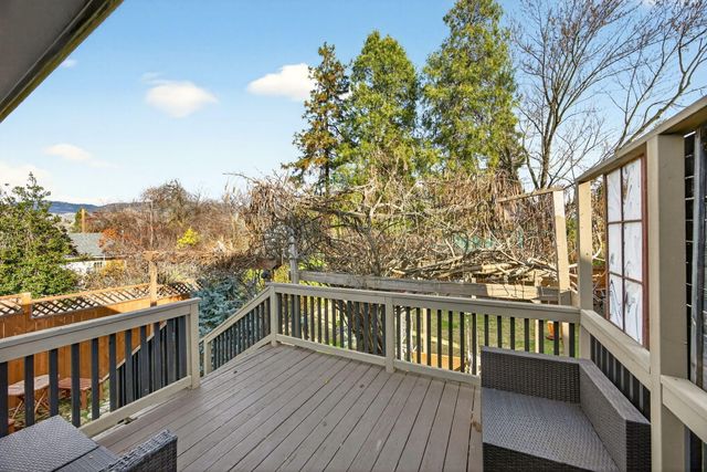 270 Morton Street, Ashland, OR 97520