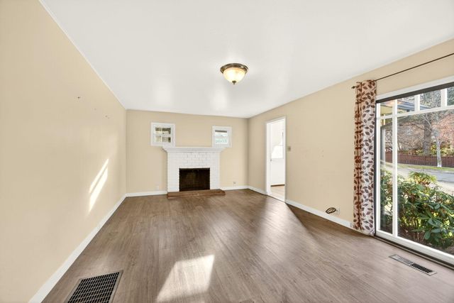 270 Morton Street, Ashland, OR 97520