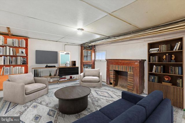 1505 E BARRINGER ST, Philadelphia, PA 19150