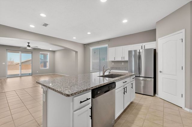 4712 Bienvenido A Casa, Santa Fe, NM 87507