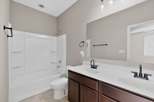 4712 Bienvenido A Casa, Santa Fe, NM 87507