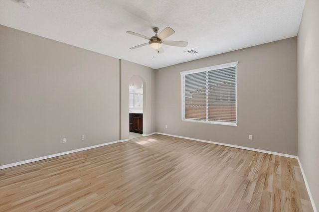 4712 Bienvenido A Casa, Santa Fe, NM 87507