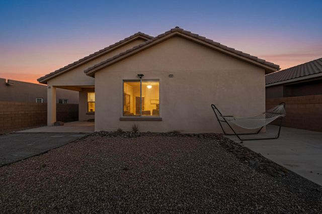 4712 Bienvenido A Casa, Santa Fe, NM 87507