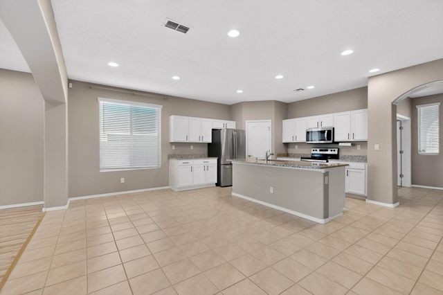 4712 Bienvenido A Casa, Santa Fe, NM 87507