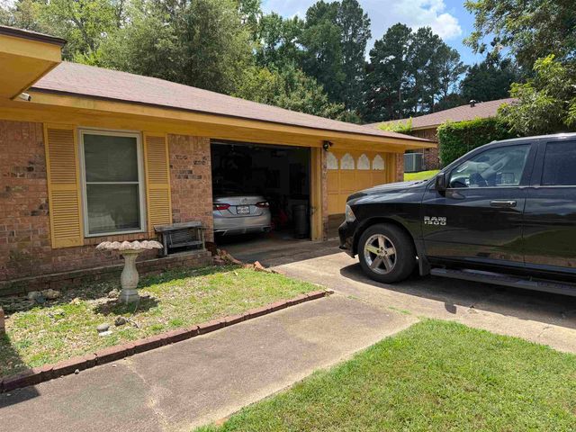 1503 Briarwood, Gilmer, TX 75644