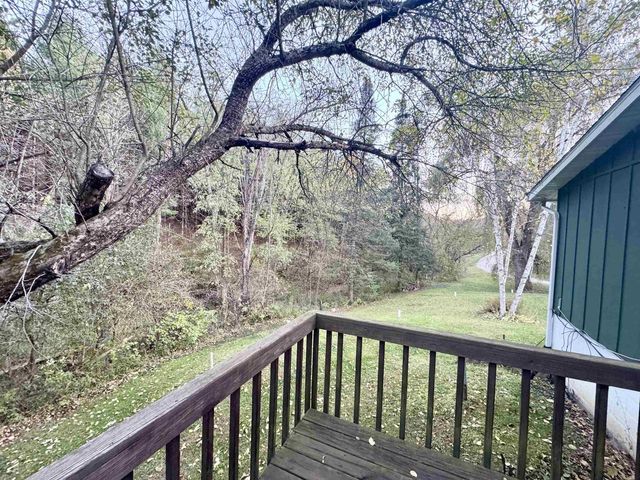 23561 Sandmire Hill Drive, Richland Center, WI 53581