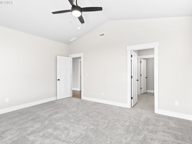 2239 E OTTER Loop 59, La Center, WA 98629