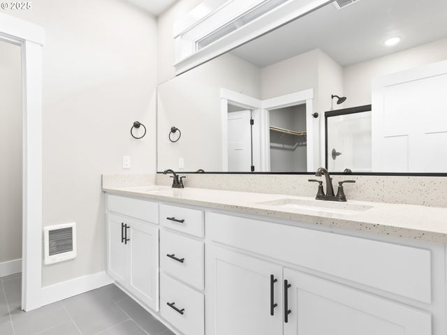 2239 E OTTER Loop 59, La Center, WA 98629