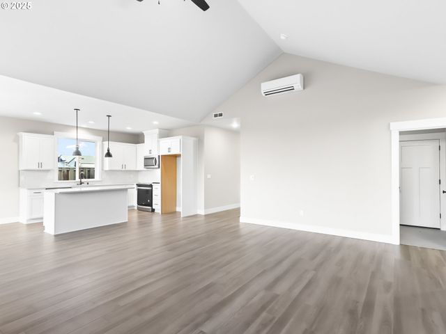 2239 E OTTER Loop 59, La Center, WA 98629