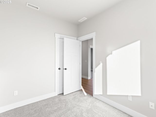 2239 E OTTER Loop 59, La Center, WA 98629