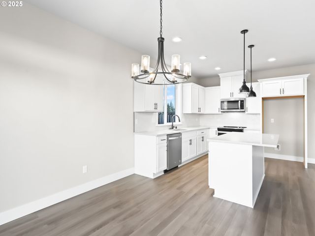 2239 E OTTER Loop 59, La Center, WA 98629