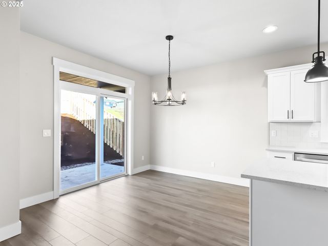 2239 E OTTER Loop 59, La Center, WA 98629