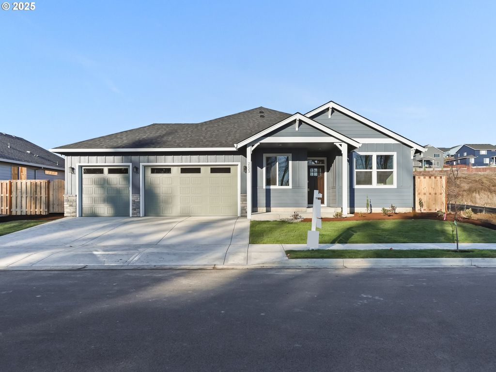 2239 E OTTER Loop 59, La Center, WA 98629
