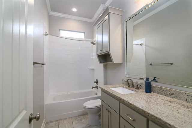 825 Galvez Avenue, Shreveport, LA 71115