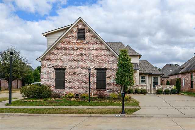 825 Galvez Avenue, Shreveport, LA 71115