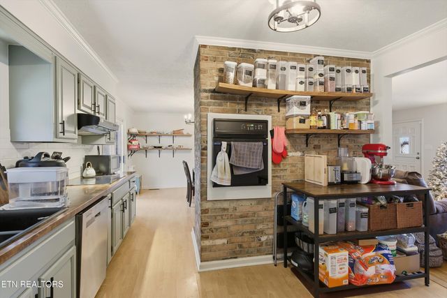 3421 Ironwood Rd, Knoxville, TN 37921