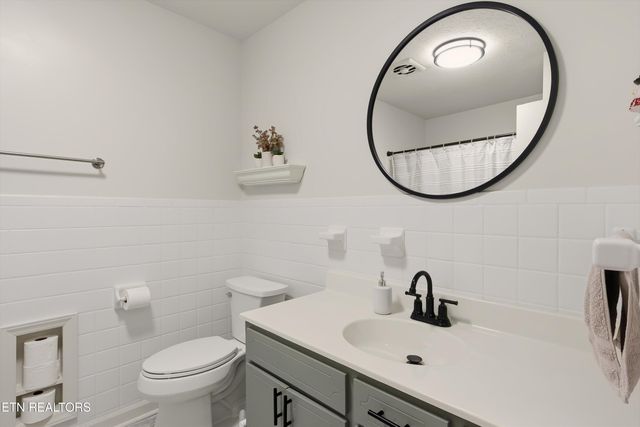 3421 Ironwood Rd, Knoxville, TN 37921