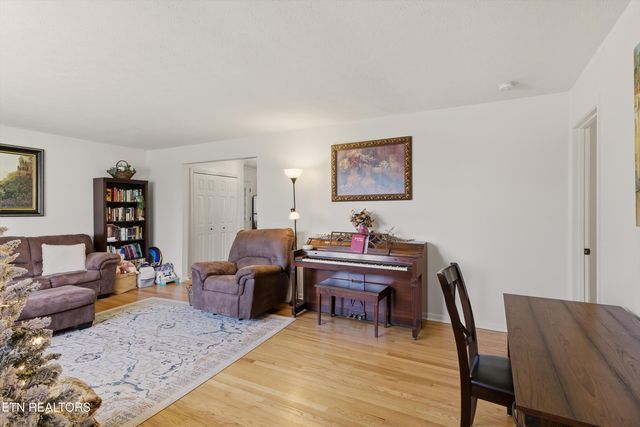 3421 Ironwood Rd, Knoxville, TN 37921