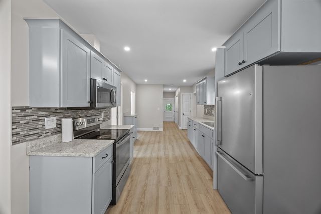 9 Highland Street, Boylston, MA 01505