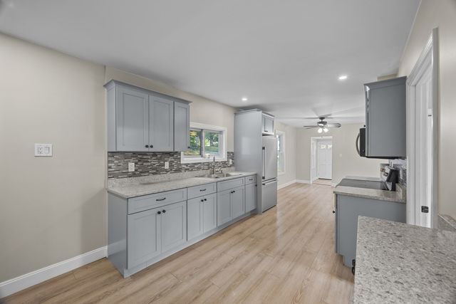 9 Highland Street, Boylston, MA 01505