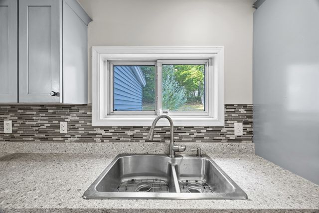 9 Highland Street, Boylston, MA 01505