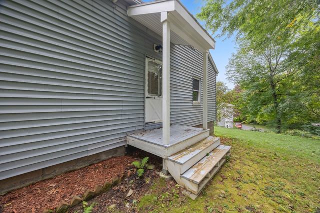 9 Highland Street, Boylston, MA 01505