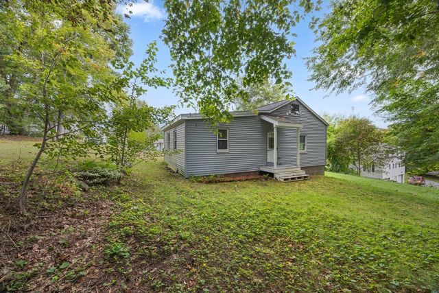 9 Highland Street, Boylston, MA 01505