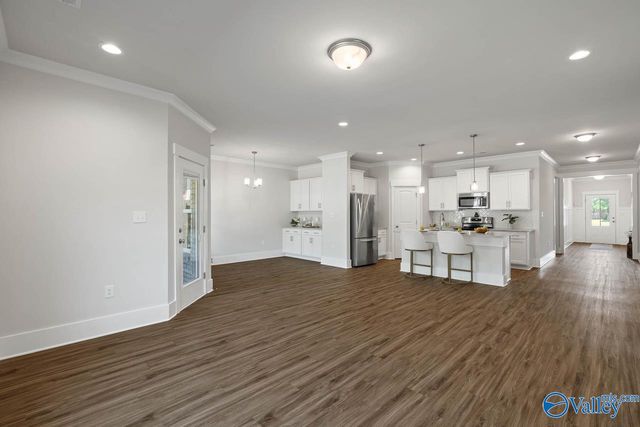 9128 Monteagle Boulevard, Owens Cross Roads, AL 35763