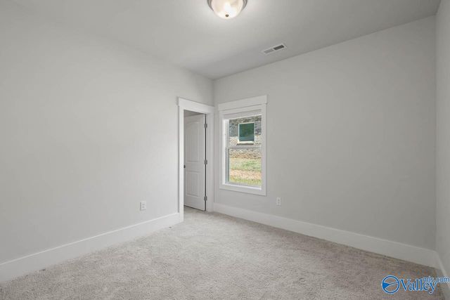 9128 Monteagle Boulevard, Owens Cross Roads, AL 35763