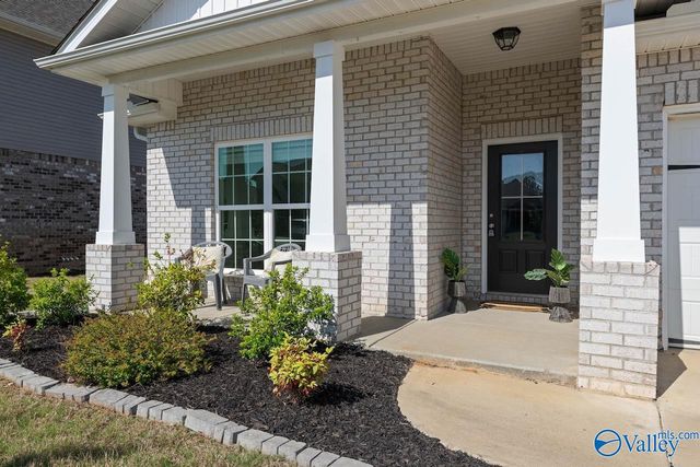 9128 Monteagle Boulevard, Owens Cross Roads, AL 35763