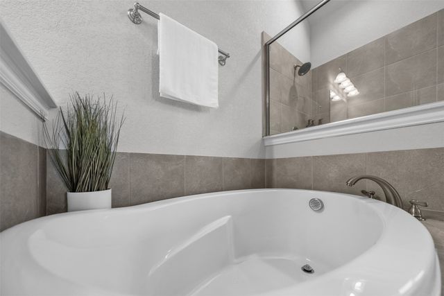 628 Waterford Way, Joshua, TX 76058