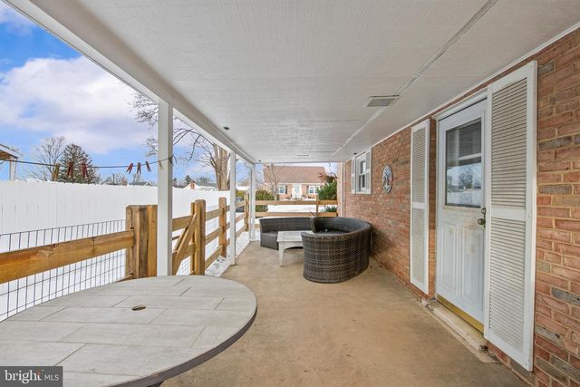 504 KUTZ CT, Reading, PA 19609