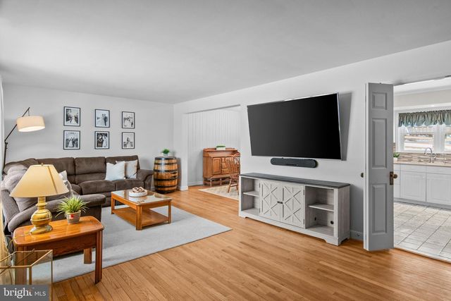 504 KUTZ CT, Reading, PA 19609