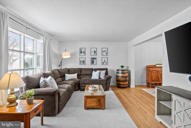 504 KUTZ CT, Reading, PA 19609