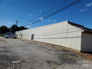 1720 HWY 70 Highway SW, Hickory, NC 28602