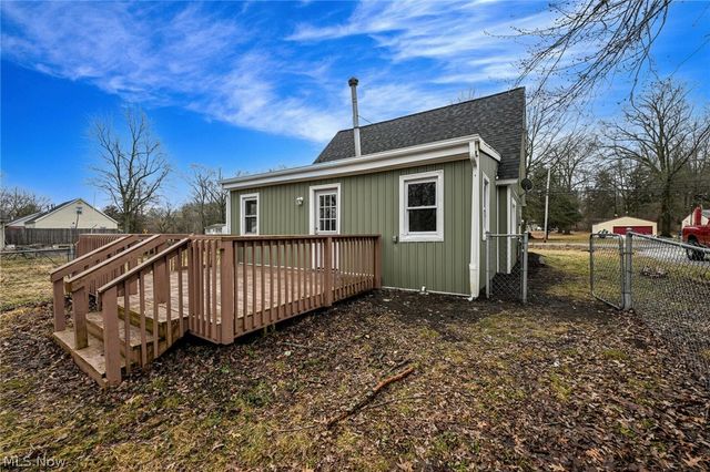 2255 Lake Road, Akron, OH 44312