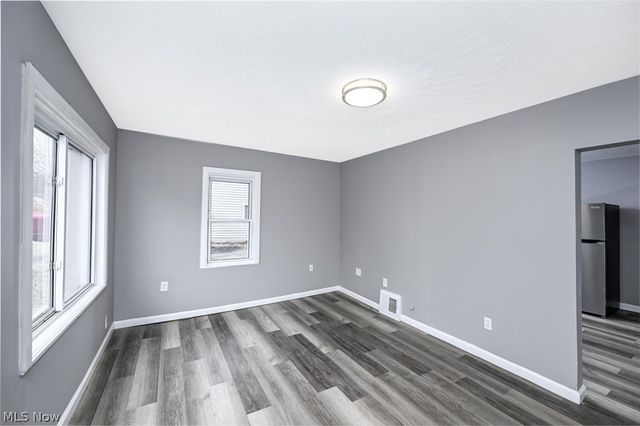 2255 Lake Road, Akron, OH 44312