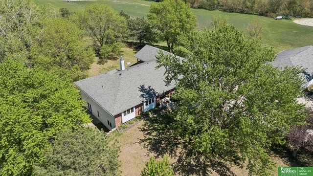 21900 W Angus Road, Gretna, NE 68028