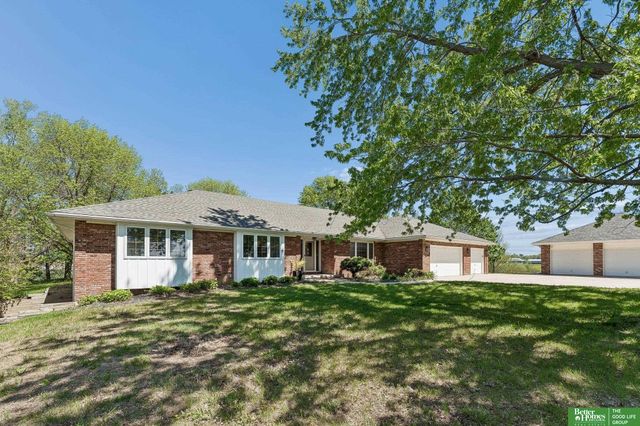 21900 W Angus Road, Gretna, NE 68028