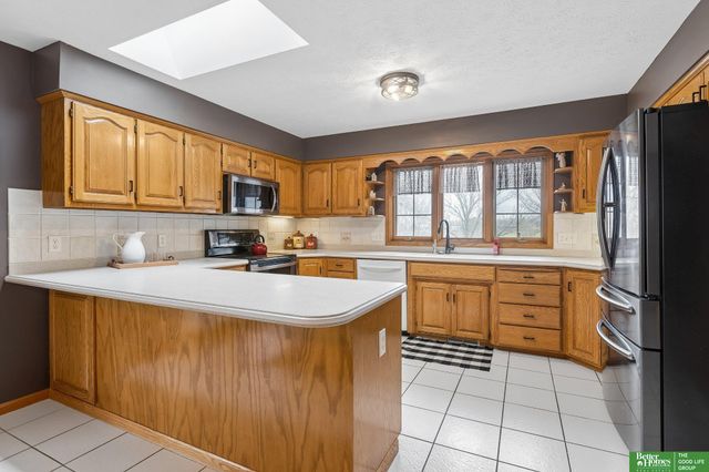 21900 W Angus Road, Gretna, NE 68028